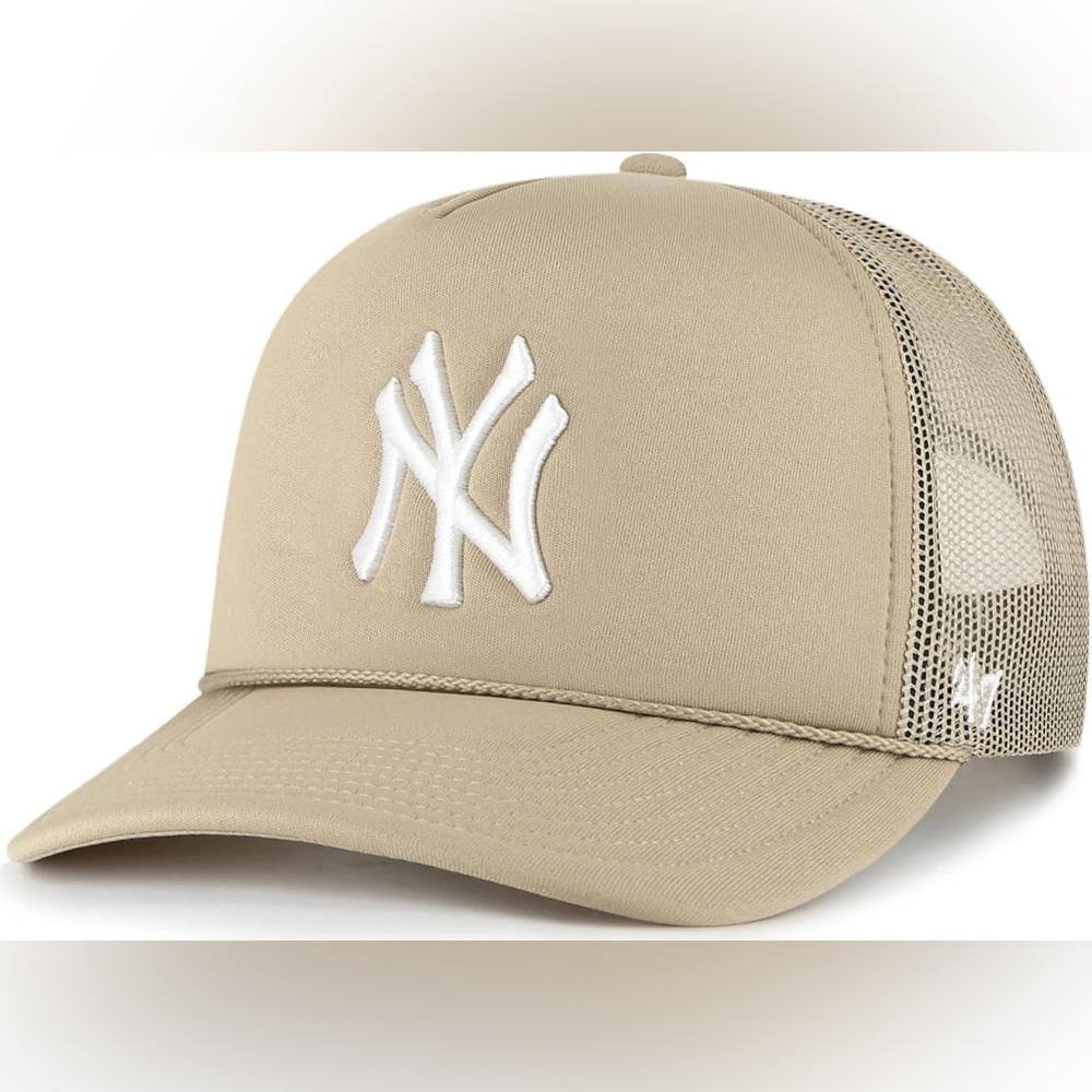 ‘47 New York Yankees Foam Trucker Snapback Adjustable Hat, khaki, OSFA